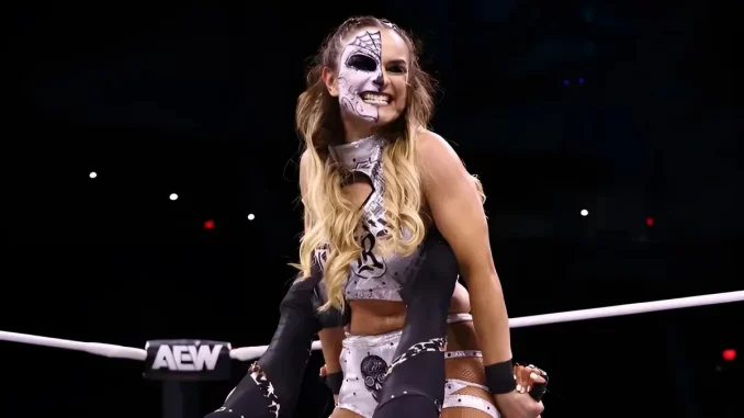 Thunder Rosa bestreitet ein Wrestling Match