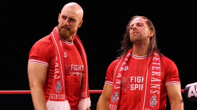 The grizzled Young Veterans stehen zusammen im Ring
