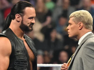 Drew McIntyre und Cody Rhoes stehen sich im Ring gegenüber