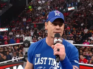John Cena hält eine In-Ring Promo bei WWE Raw