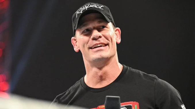 John Cena lächelt herzlich