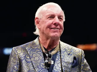 Ric Flair grinst