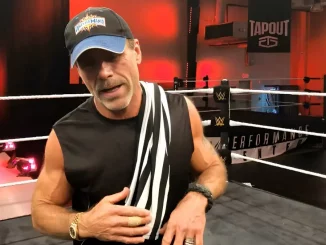 Shawn Michaels befindet sich im WWE Performance Center