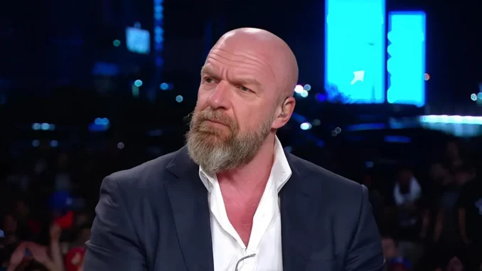 Triple H wird in der WWE-Post Show befragt