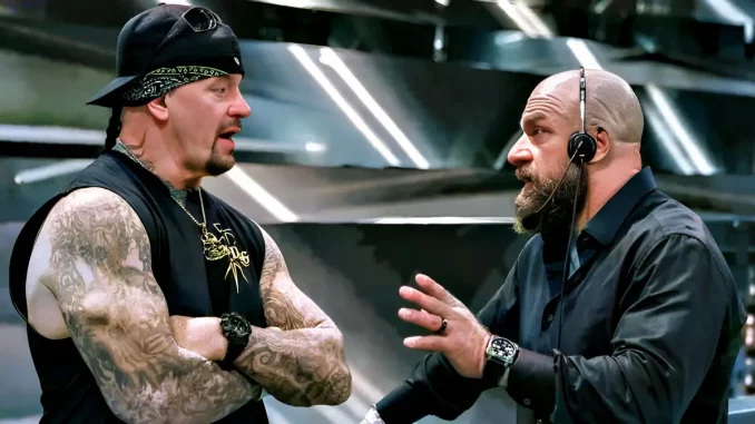 wwe-undertaker-tripleh Undertaker und Triple H unterhalten sich vor einer Show