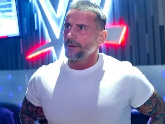 CM Punk befindet sich im WWE-Backstagebereich