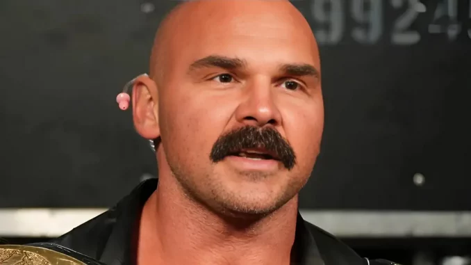 Dax Harwood teilt seine Meinung mit