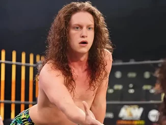 Marko Stunt reicht seinem Gegner die rechte Hand