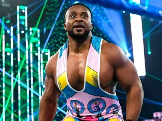 Big E steht im Ring und ist bereit für sein Match