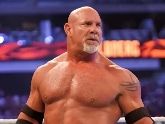 Bill Goldberg steht im Ring
