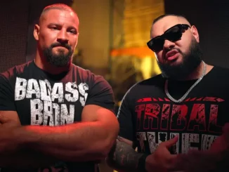 Foto mit Bron Breakker (links) und Bronson Reed (rechts)