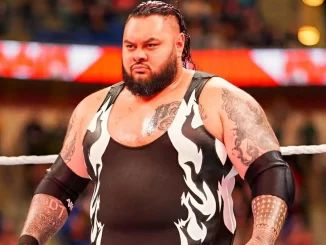 Bronson Reed steht im WWE Ring und ist bereit für seinen Gegner