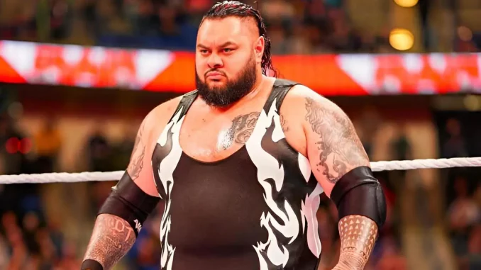 Bronson Reed steht im WWE Ring und ist bereit für seinen Gegner