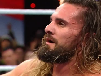Seth Rollins sieht sichtlich angeschlagen aus
