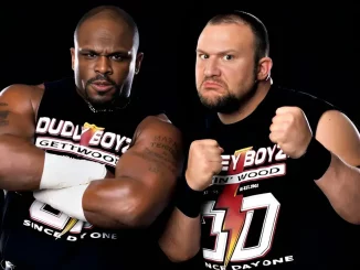 Foto mit D-Von Dudley links und Bubba Ray Dudley rechts