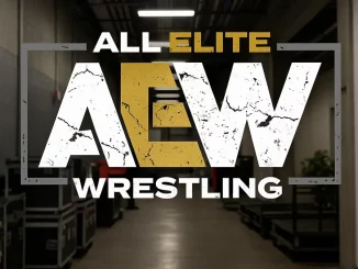 Foto das den Backstagebereich und das AEW Logo zeigt