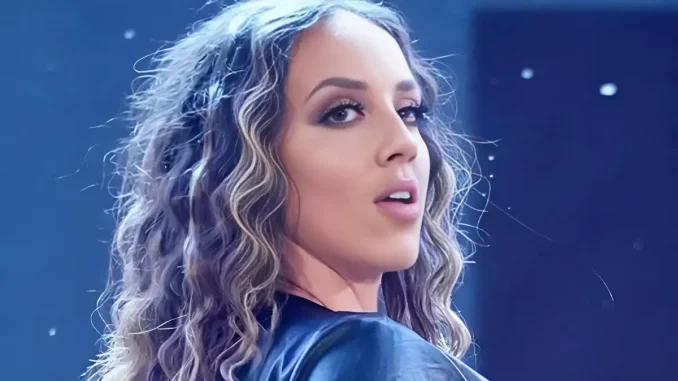 Chelsea Green blickt in die Ferne