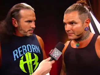 Matt Hardy (links) und Jeff Hardy (rechts) werden interviewt