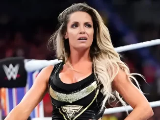 Trish Stratus sieht unglücklich aus