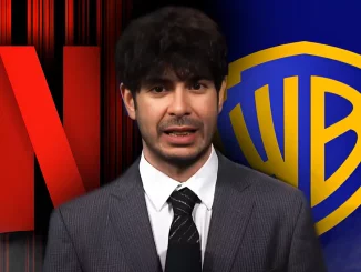 Foto mit Tony Khan in der Mitte und links das Netflix Logo und rechts das Warner Bros. Logo