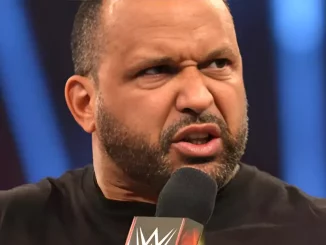 MVP spricht verärgert ins Mikrofon