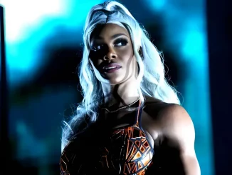 Jade Cargill befindet sich im Backstagebereich