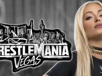 Liv Morgan blickt emotionslos