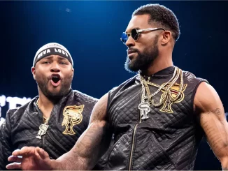 The Street Profits stehen gut gelaunt im Ring