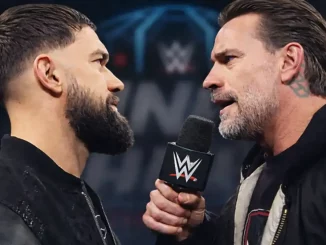Finn Bálor und CM Punk stehen sich gegenüber