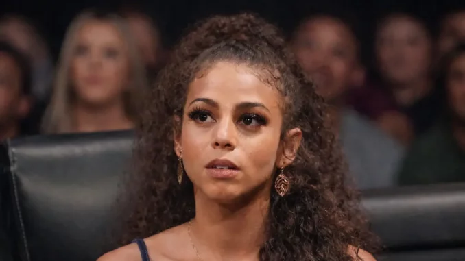 Samantha Irvin sieht sichtlich verunsichert aus