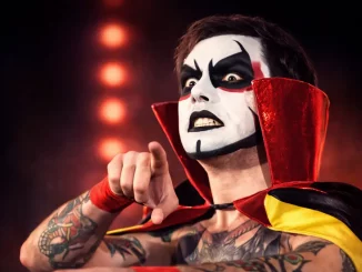 Danhausen feiert sein Debüt auf der WWE Stage