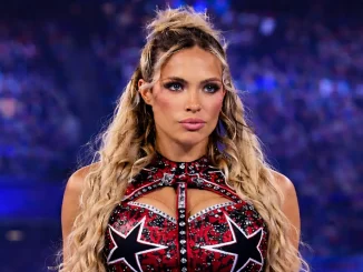 Maxxine Dupri steht im Ring