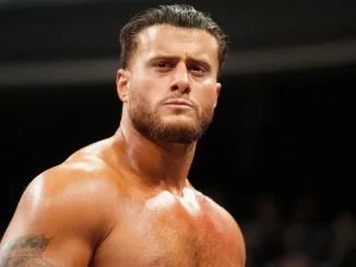 MJF blickt konzentriert