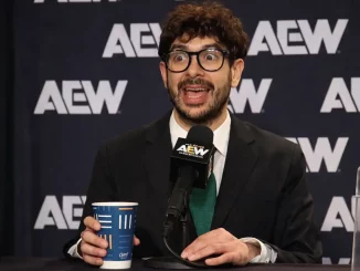 Tony Khan beantwortet in der AEW Post Show Fragen nach dem Pay-per-View