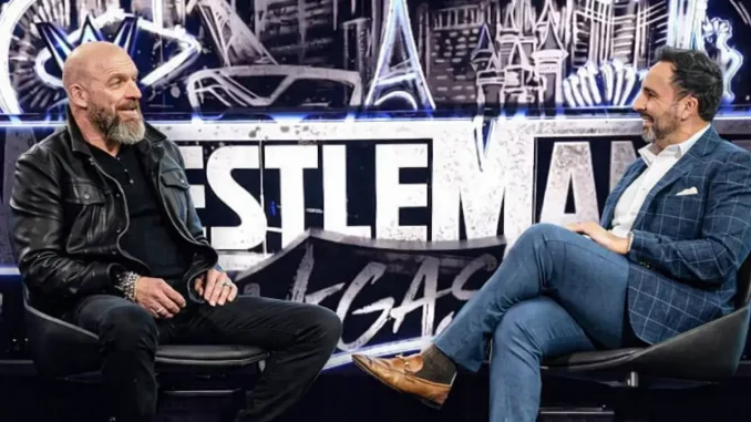 Triple H und Joe Tessitore im Gespräch