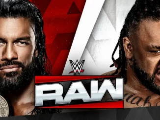 Roman Reigns und Jacob Fatu mit WWE Raw Logo