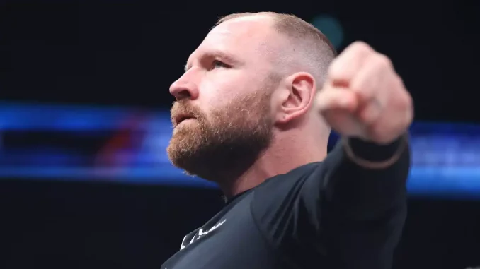 Jon Moxley ballt seine Faust