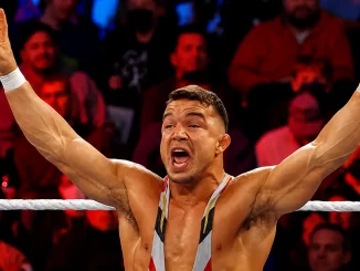 Chad Gable in seiner Siegespose im Ring