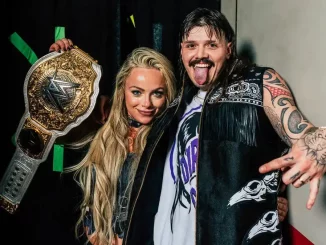 Liv Morgan und Dominik Mysterio im Backstagebereich