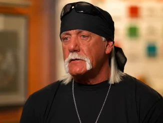 Hulk Hogan in Gedanken versunken
