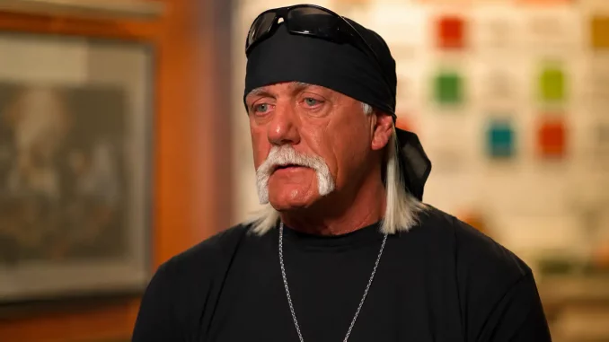 Hulk Hogan in Gedanken versunken