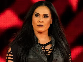Tamina mit angespanntem Gesichtsausdruck