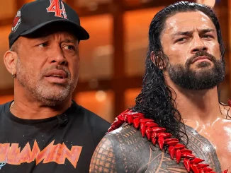 Links ist MVP mit schwarzer Kappe und Shirt zu sehen, während rechts Roman Reigns mit langem dunklem Haar, Bart, freiem Oberkörper, markanten Tattoos und roter Halskette ernst in die Ferne blickt